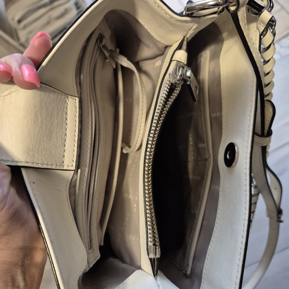 DKNY White Shoulder Bag - Picture 8 of 14